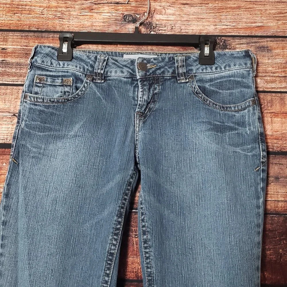 Maurices Womens Size 7/8 Jacie Flare Low. Rise Denim Blue Jeans - Picture 6 of 10
